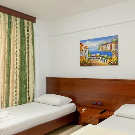 Venera Hotel *