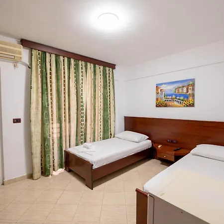 Venera Hotel *