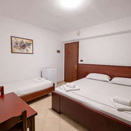 Hotel Venera *