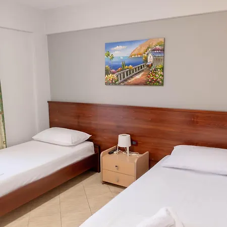 Venera Hotel *